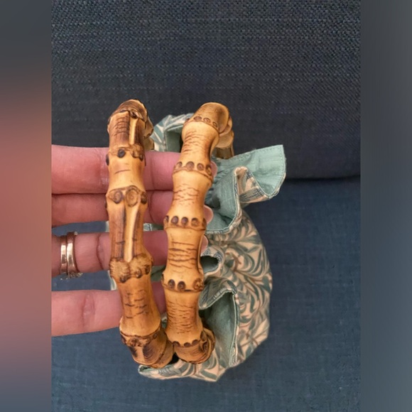 NWOT Cute Fabric Handbag with Bamboo Round Handles Cream & Blues Leaf Branches - Picture 7 of 14